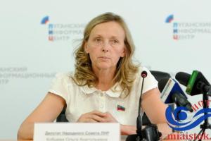 Представитель "ЛНР" заявила о передаче еще 5 пленных украинскими властями