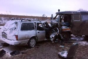 На Донетчине столкнулись в лобовую две легковушки: пострадали 8 человек