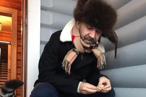Музыкант Сергей Шнуров написал матерный стих о "Боярышнике"