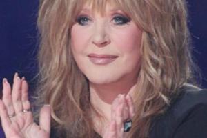 Поклонники Аллы Пугачевой в восторге от стильного молодежного наряда певицы