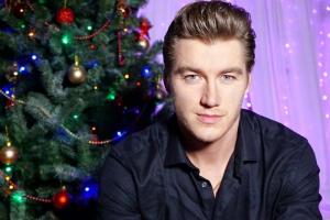 Актер и певец Алексей Воробьев надолго покидает Россию