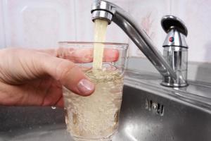 Жители оккупированного Донецка жалуются на качество питьевой воды