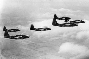 Водолазы обнаружили на дне Черного моря американский военный самолет