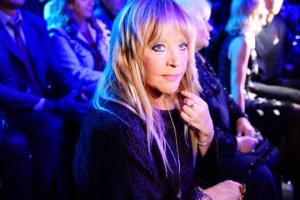 Алла Пугачева встретила Рождество в московском ресторане в компании друзей