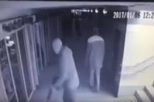 В России при попытке застрелить женщину киллер-неудачник смертельно ранил себя