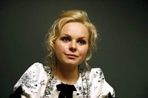 Экс-солистка группы "Ленинград" Алиса Вокс попала в серьезное ДТП