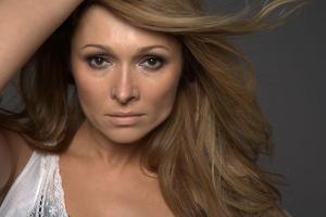 Певица Анжелика Агурбаш представила новый чувственный клип