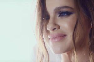 Певица Елена Темникова показала поклонникам своего белокурого любимца