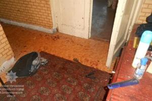 В Каменском мужчина получил осколочные ранения при попытке разобрать неизвестный предмет