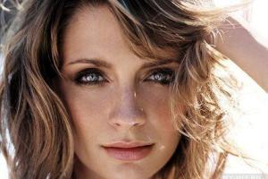 Актриса Миша Бартон призналась, что попала в психбольницу из-за наркотика