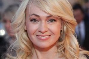 Продюссер Яна Рудковская опубликовала в Instagram "горячий" семейный снимок