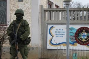 В Крыму заменят всех украинских военных, перешедших на сторону РФ, а также уберут военнослужащих-женщин