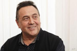 Певец Ренат Ибрагимов в 69 лет стал отцом в восьмой раз