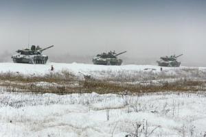 Боевики активно стягивают военную технику к Донецку: данные разведки