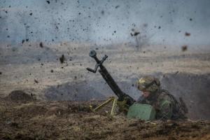 На Донбассе пьяные боевики, хорошо отметив праздник, обстреляли свои позиции, нанеся большие потери