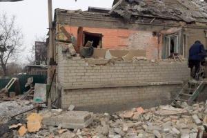 В Авдеевке значительные разрушения, погибли люди, тяжело ранен подполковник ГСЧС - Шкиряк