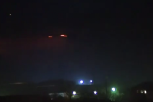 В сети появилось видео ночного боя в районе Докучаевска