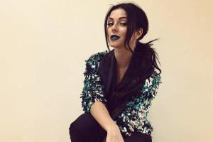 Певица Нюша опубликовала в Instagram первое совместное фото с женихом