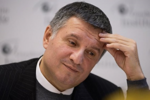 Встреча министра МВД с украинскими блогерами закончилась скандалом: Аваков "послал" блогера