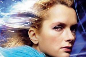 Актриса Мария Порошина из блондинки превратилась в брюнетку