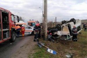 В Румынии водитель микроавтобуса уснул за рулем: в результате ДТП пострадали более 10 детей