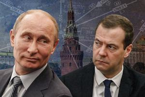 Панфилов: "Подкоп" под Медведева