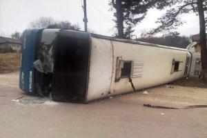 На Прикарпатье перевернулся автобус с паломниками. Появились фото с места ДТП 