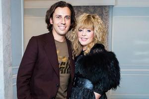 Максим Галкин разместил в Instagram новое видео своих подросших детей