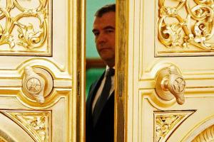 Экономист: Аль Капоне посадили за неуплату налогов, а чем гражданин Медведев хуже?