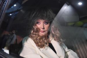 Алла Пугачева поразила гостей сексуальным платьем на своем дне рождения