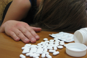 В Славянске 13-летняя девочка выразила протест "домашнему аресту", наглотавшись таблеток