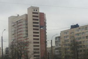 В Санкт-Петербурге прогремел взрыв в 16-этажном жилом доме