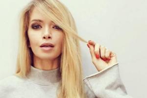 Вера Брежнева совместно со старшей дочерью снялась в стильной фотосессии