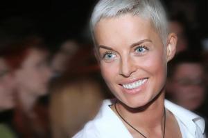 На теле актрисы Анастасии Калманович появилась новая большая татуировка