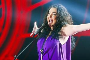 Певица Лолита удивила поклонников своим экстравагантным макияжем