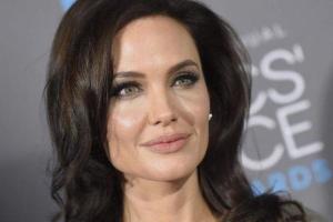 Голливудская звезда Анджелина Джоли заявила о завершении актерской карьеры