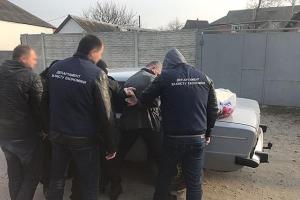 На Харьковщине на взятке погорел чиновник-коррупционер из государственной налоговой инспекции