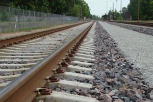 Диверсанты взорвали железнодорожные пути в Луганской области