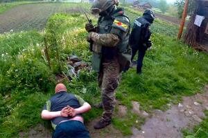 На Буковине полиция задержала торговца оружием, которое поставлялось из зоны АТО