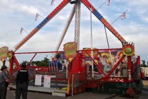 Аттракцион смерти: В США на ярмарке разбился 18-летний юноша