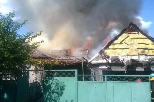 В Мариуполе во время ликвидации пожара спасатели обнаружили тело погибшего мужчины