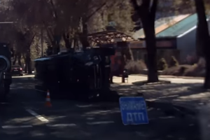 "Вокруг тела с автоматами": В Донецке произошло очередное страшное ДТП
