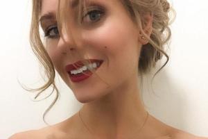 Кристина Асмус устроила обнаженную фотосессию в ванне с молоком 