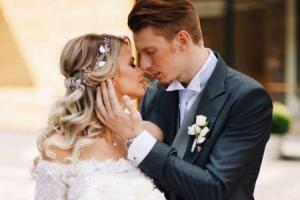 "Кроме тебя мне никто не нужен": Никита Пресняков опроверг слухи о разводе с Аленой Красновой