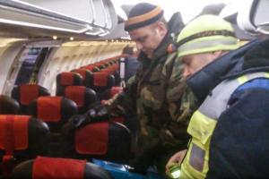 В аэропорту "Борисполь" на борту самолета был разбит ртутный градусник