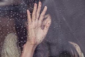 На Харьковщине вооруженный ножом рецидивист за несколько часов изнасиловал двух женщин