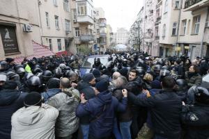 Во время столкновений у дома Саакашвили пострадали несколько силовиков – МВД
