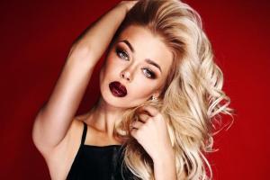 Украинская певица полностью разделась для мужского глянца MAXIM