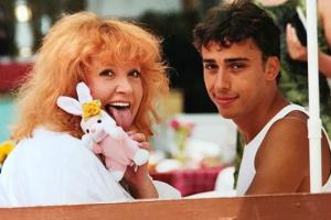 Алла Пугачева и Максим Галкин отмечают 6-ю годовщину свадьбы