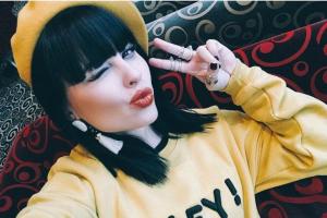 Беременная звезда реалити-шоу "Дом-2" решилась на обнаженную фотосессию 